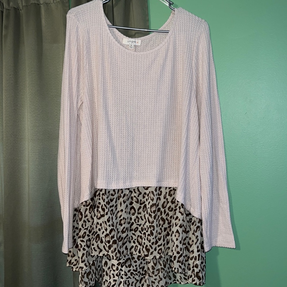 UMGEE tunic size 1XL